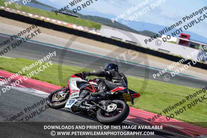 Circuito de Navarra;Spain;event digital images;motorbikes;no limits;peter wileman photography;trackday;trackday digital images